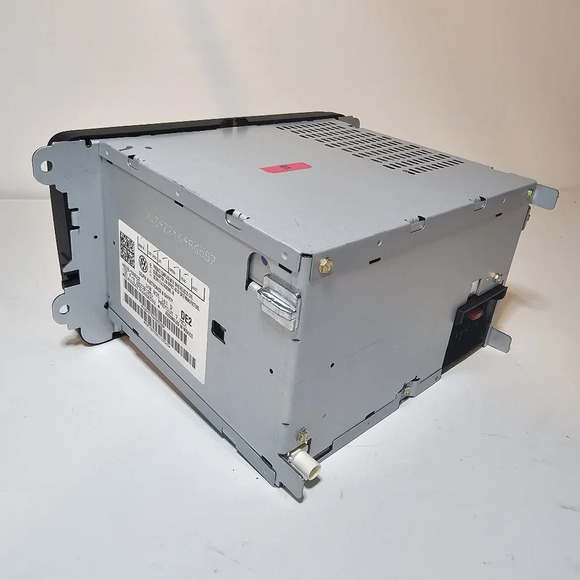 Volkswagen Delphi Electronics Factory Radio Premium MP3 DE2 Model #H020/S0023 se - Picture 2 of 8